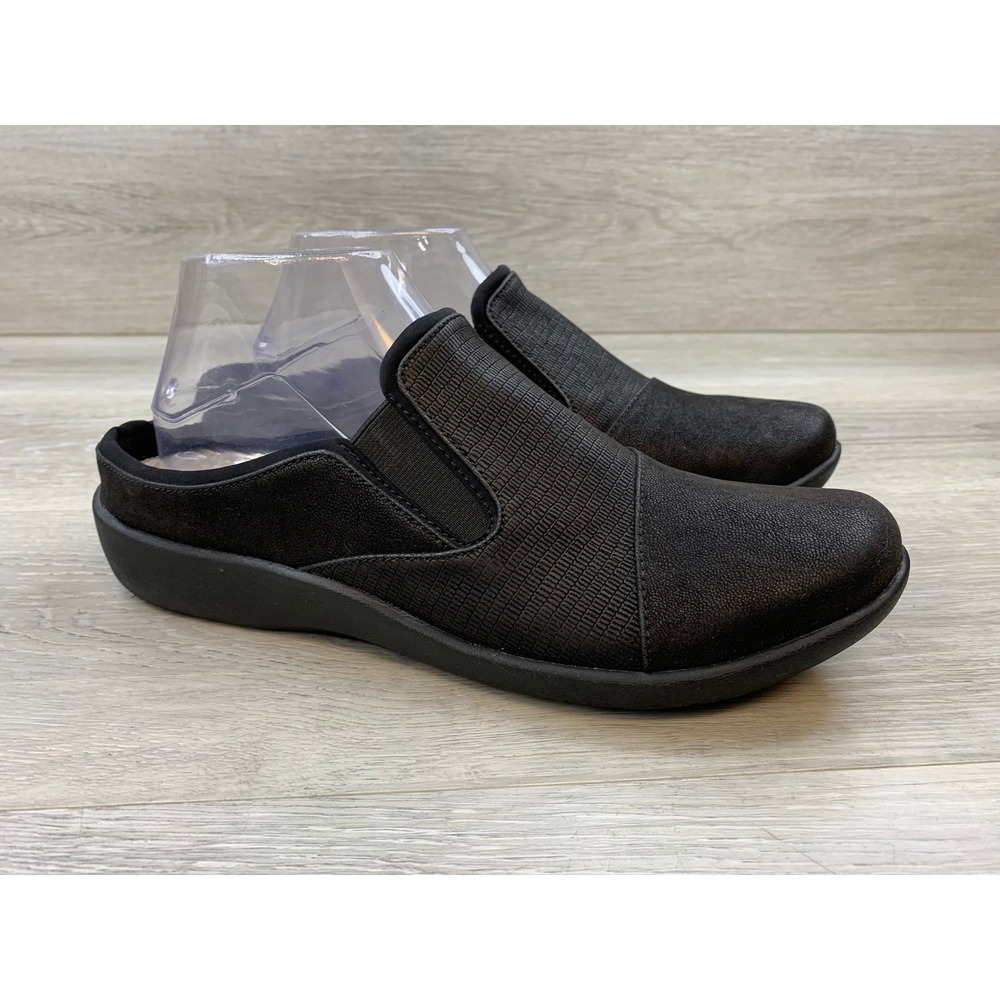 Clarks Black Slip-On Mule Clogs